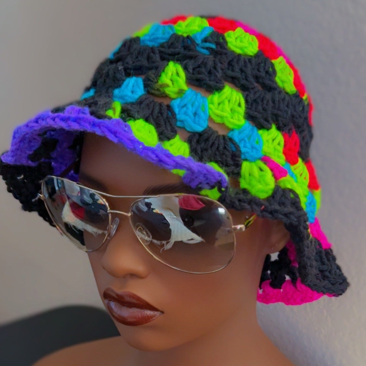 Color: Neon Stripes (ombré)